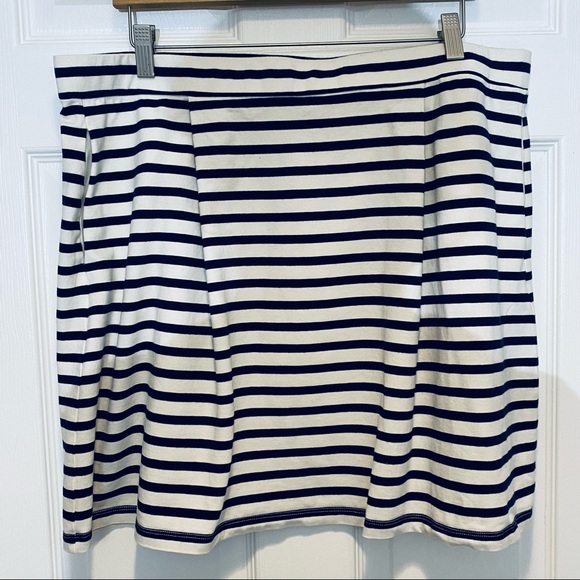 Tommy Hilfiger Navy and White Striped Mini Skirt - Picture 1 of 5